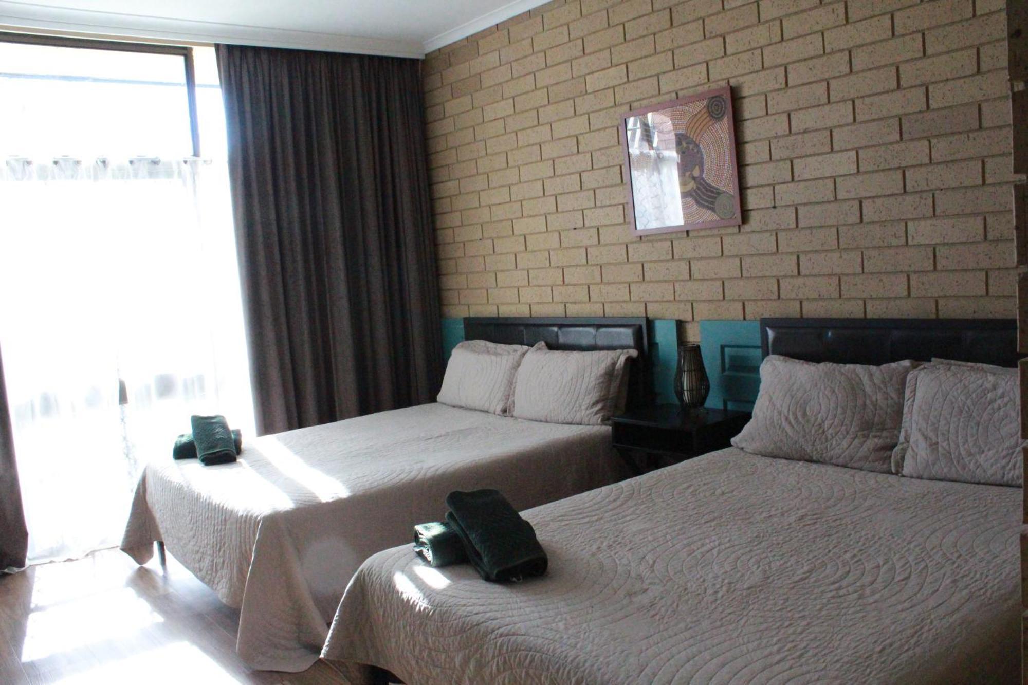 Moe Motor Inn - Contactless 24 Hour Checkinn Available Luaran gambar